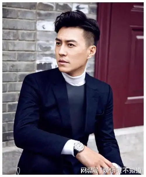 年轻时长得不咋地,上了年纪却"帅到掉渣",这五位颜值要逆天了|靳东