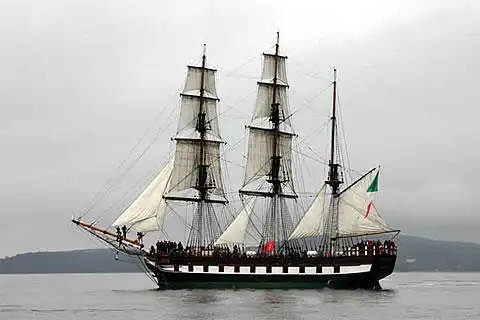 船籍:爱尔兰. loa: 53.6m. 帆型: 三桅帆船(barque 3). 建造: 2001.