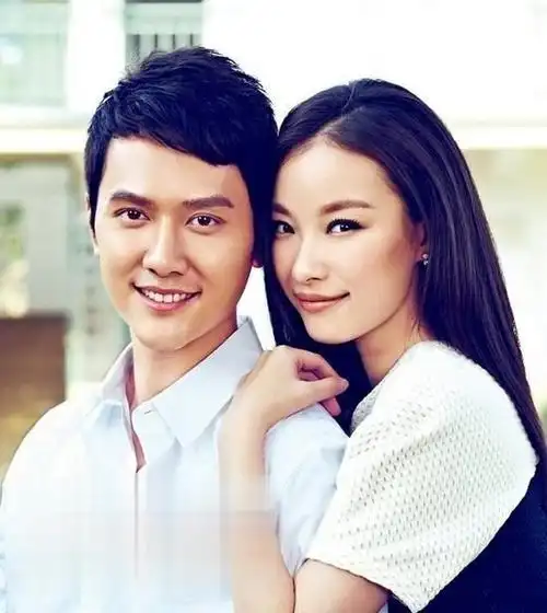 你们都知道冯绍峰的前女友是林允,却不知道丽颖的前男友是他!