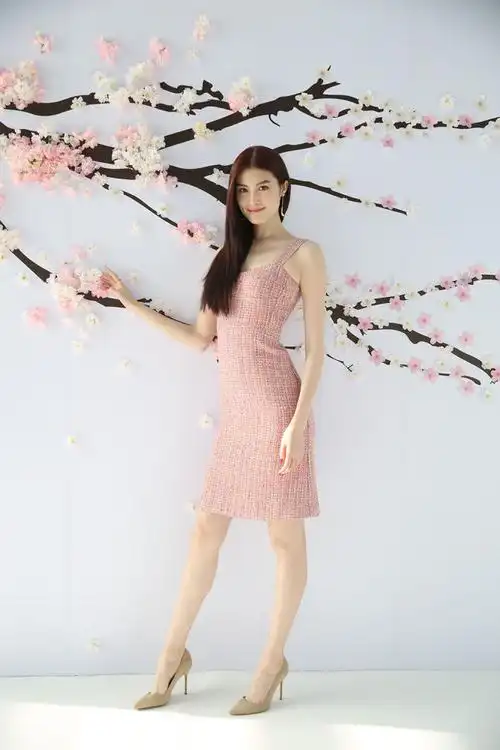 身高超过175cm的女明星在娱乐圈都是鹤立鸡群的存在