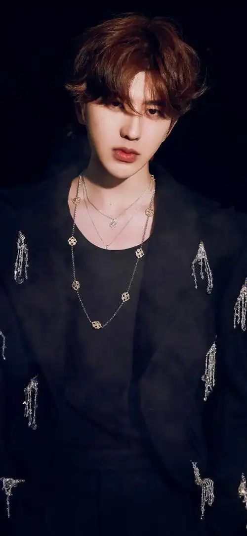 超有型蔡徐坤锁屏壁纸|蔡徐坤|壁纸|有型_新浪新闻