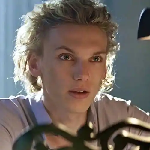 363637_bower_jamie_角色