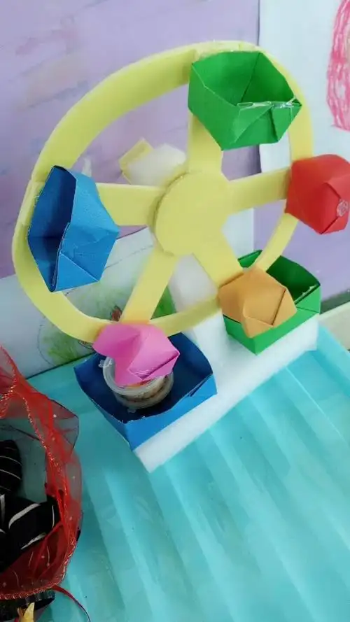 2018年瑶沟中心幼儿园"废旧利用自制玩具评比"大赛