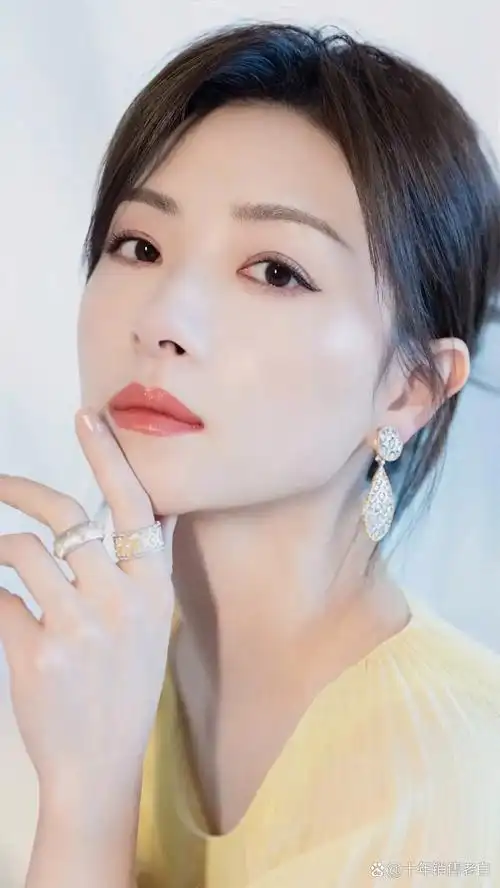 万茜高清美图分享,优雅大方