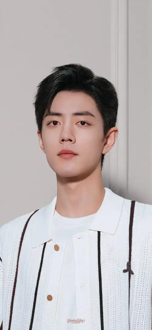 肖战##肖战北京出发横店##肖战站子周年纪念混剪##微博网友喜爱人物