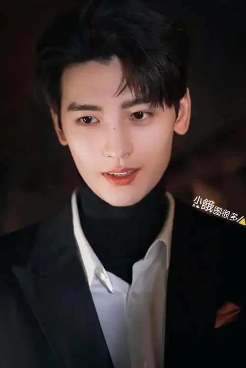 黄俊捷奇遇童话感大片