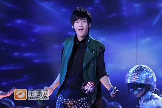 快男总冠军李炜资料档案照片附经典语录(组图)