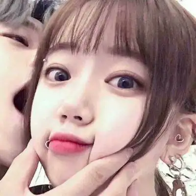 00后超火情侣头像