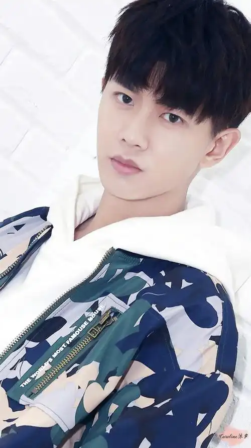 任嘉伦手机壁纸