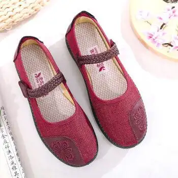 春秋新款中老年老北京布鞋女妈妈鞋平底松紧一脚蹬软底奶奶鞋pdd0616