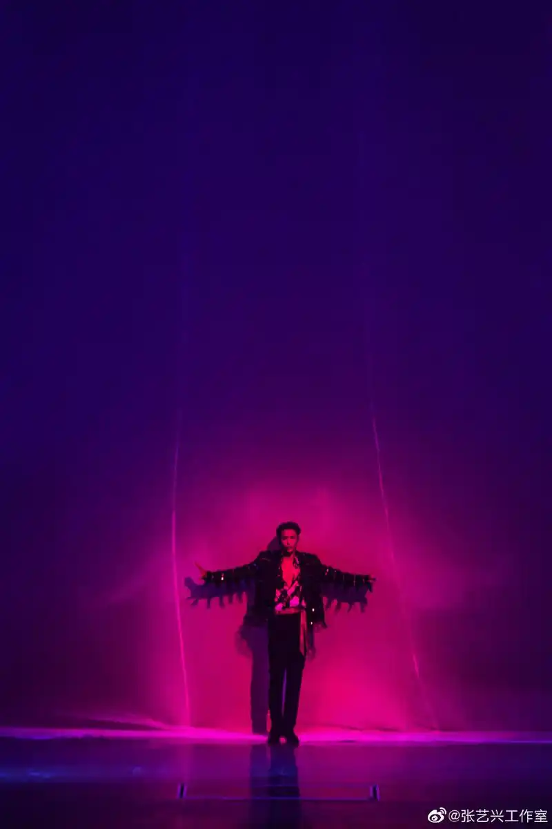 张艺兴新闻190826张艺兴2019大航海巡回演唱会曼谷场精彩瞬间来袭