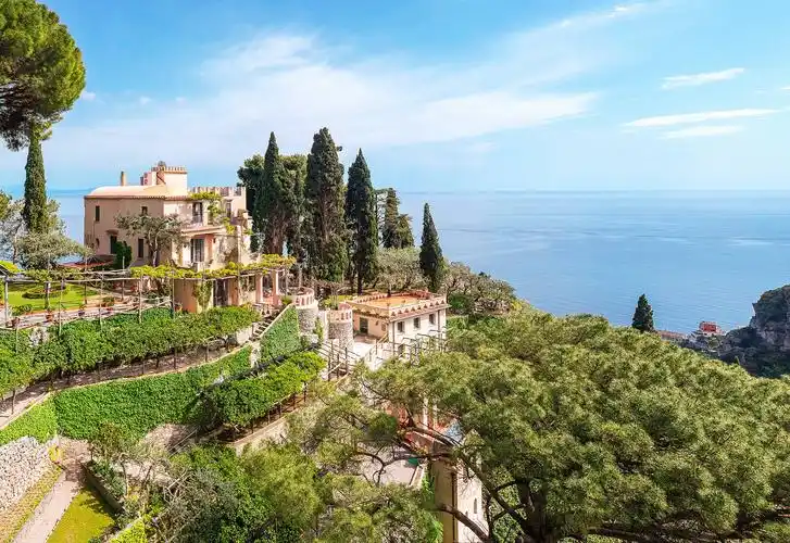 意大利豪华顶级别墅_意大利古堡 | 意大利里欧纳德房产公司