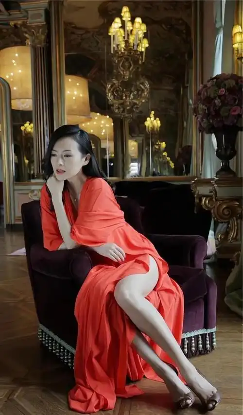 章子怡的美腿合集发光发亮