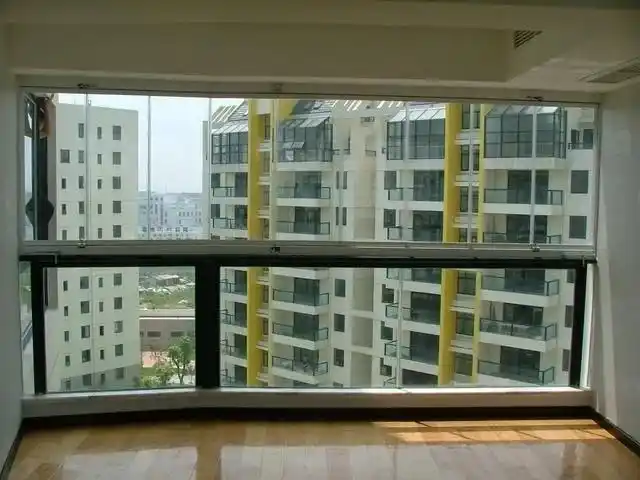 阳台用这种玻璃窗,美观!通透!