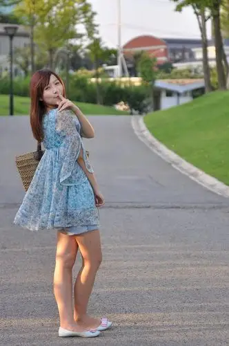 【图】~~~习拍逆光人像.mm:方怡婷~~~-第2页 - 蜂鸟摄影论坛