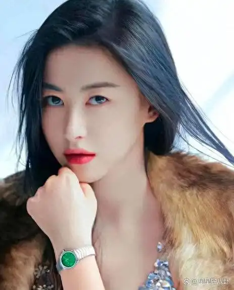 家室显赫39岁知名女演员朱珠至今仍是秀色可餐人间极品尤物