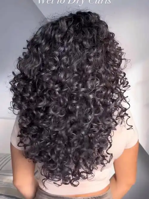 黑人烫  #烫发  #辣妹  #美式复古  #女生烫发发型  #拉美卷  #批生