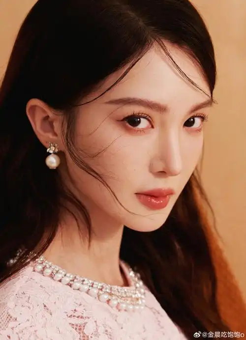 果然,老公的脸就适合怼脸拍#金晨