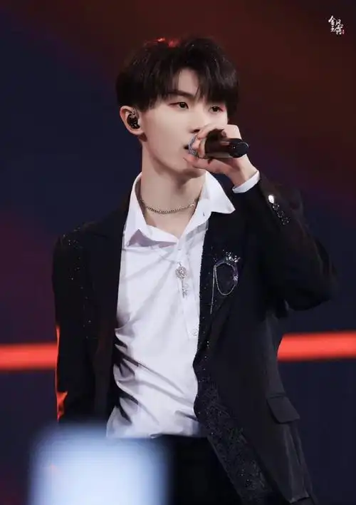 马嘉祺束腰黑西装#6715一些西装马哥!禁欲系矜贵小王子06