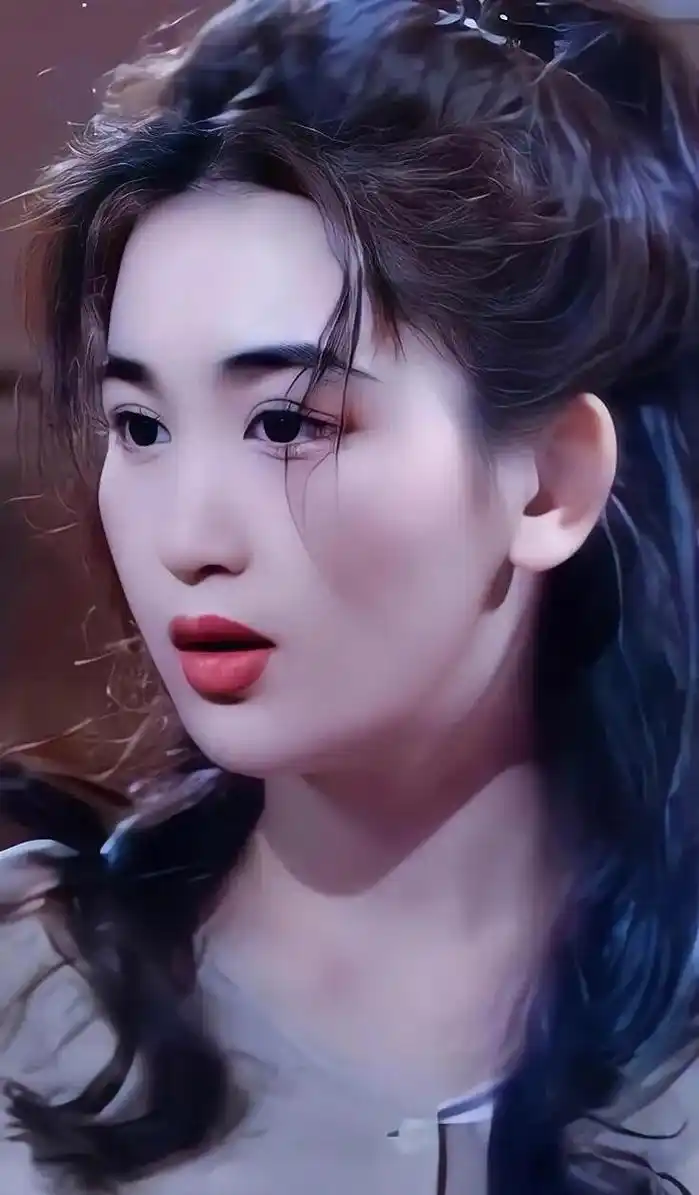 56岁温碧霞穿露肩古装再次饰演妲己,时隔22年美艳不减!