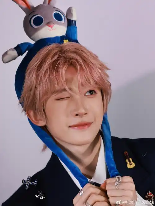 了#记录下每一个笑容,一直守护你,永远做个开心的宝宝刘宇@刘宇yu