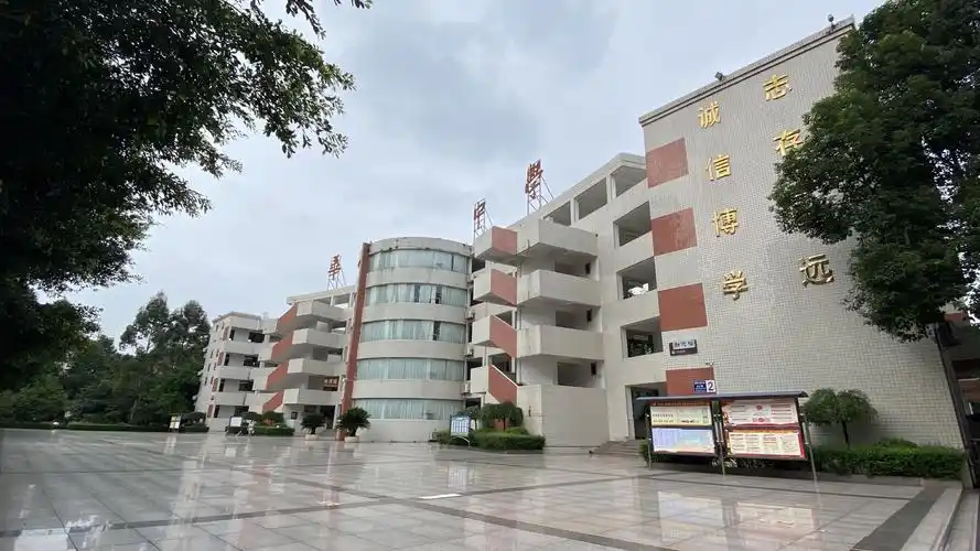 未来可期我们在奋进