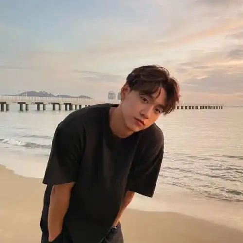 你们没有看到第二张头像吗?多乖,我们烫一直是健康皮来着