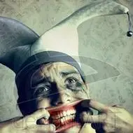 笑着哭小丑面具头像伤感的面具小丑笑着哭图片头像