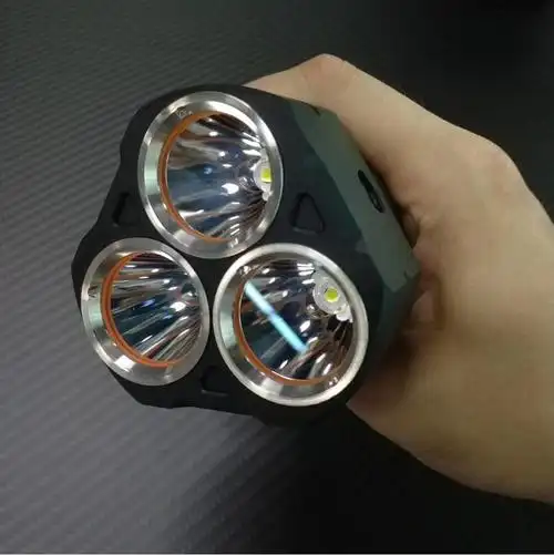 全新漫客godmes蓝牙智能手电 450包邮 - 商家新品,活动,促 - 手电大家