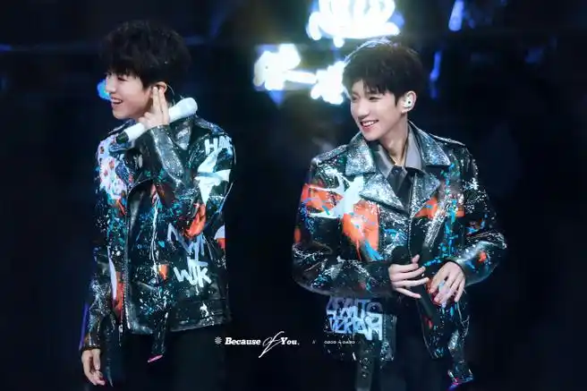 王俊凯王源都在重庆