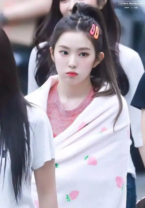 裴珠泫irene的照片壁纸精选