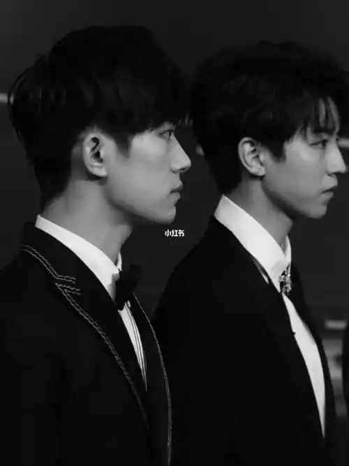 王俊凯x易烊千玺压箱底的一张生图