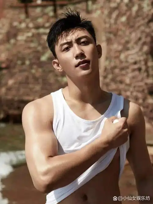 黄景瑜头像腹肌