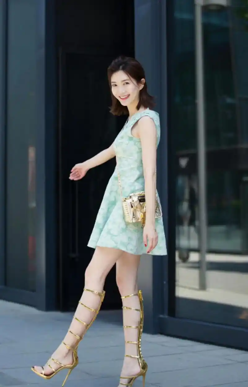 江疏影 绑腿高跟鞋 大长腿