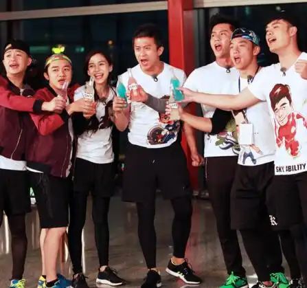 图baby缺席跑男第一季第一季收官奔跑团泪奔不忍撕名牌