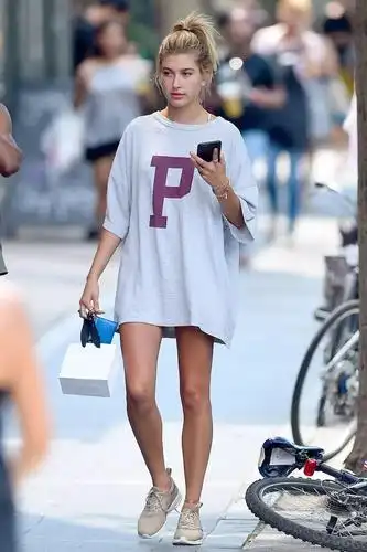 一件t恤30种穿法,美翻整个夏季!