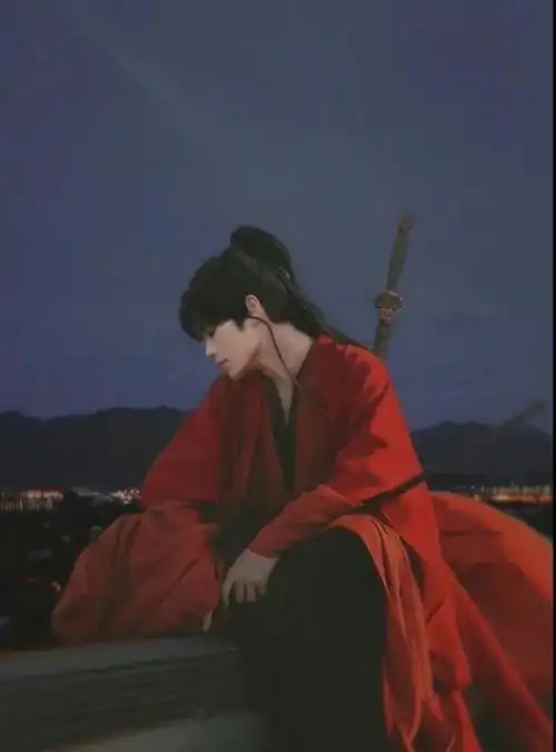 林彦俊古装造型