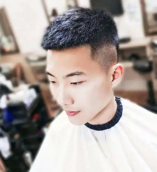 短发怎么剪好看男生超短的发型图片好看的男生寸头发型男生超短发发型