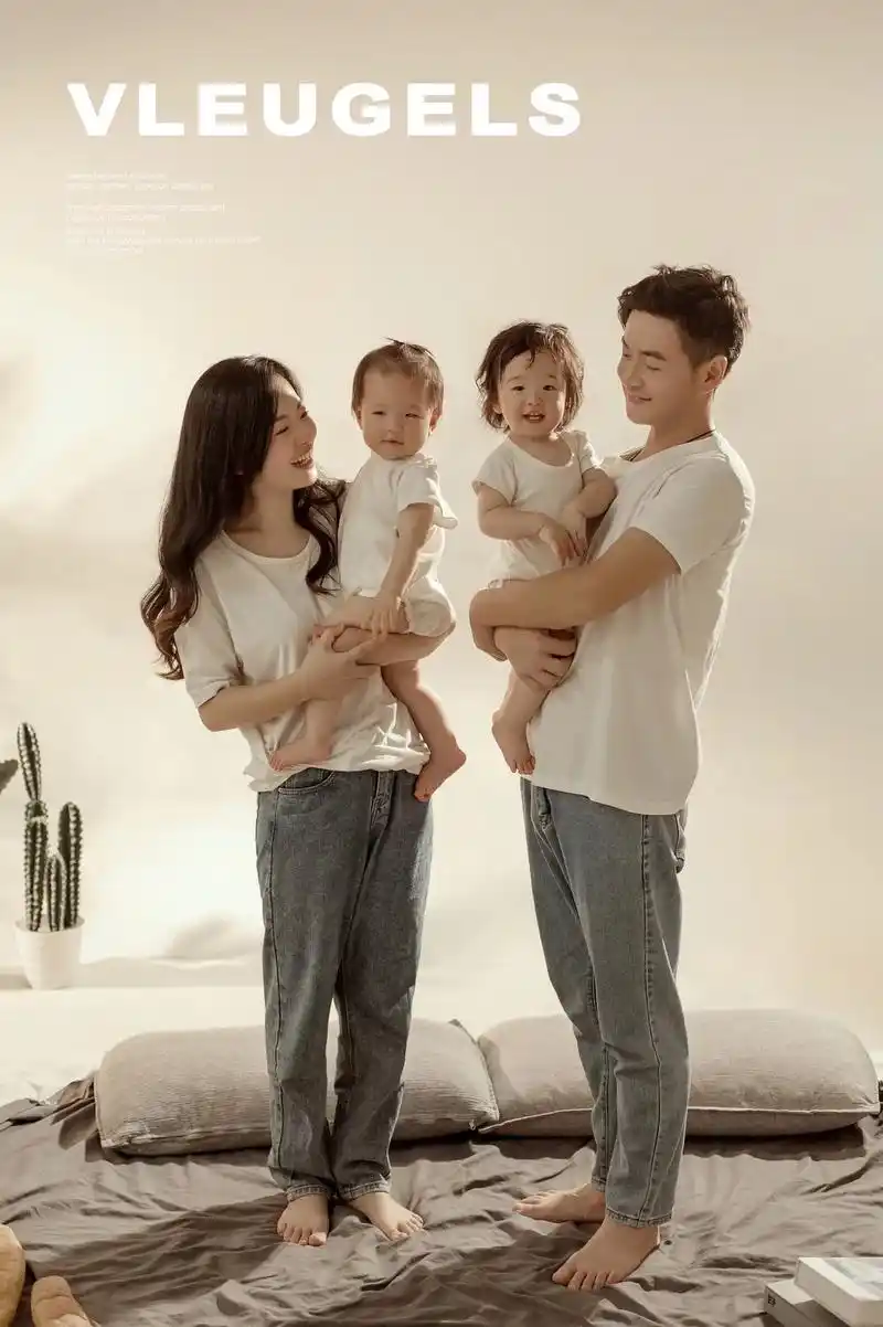 一家四口的亲子照.两个人固然快乐,但四个人好像更幸福欸[爱心 - 抖音