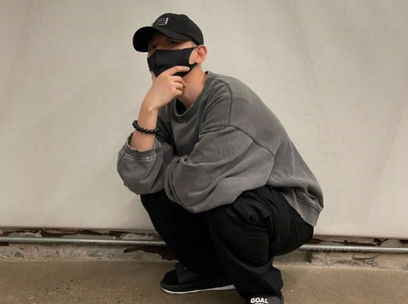 exo成员边伯贤入伍,发文表示:我会好好回来的,并配上最新图片