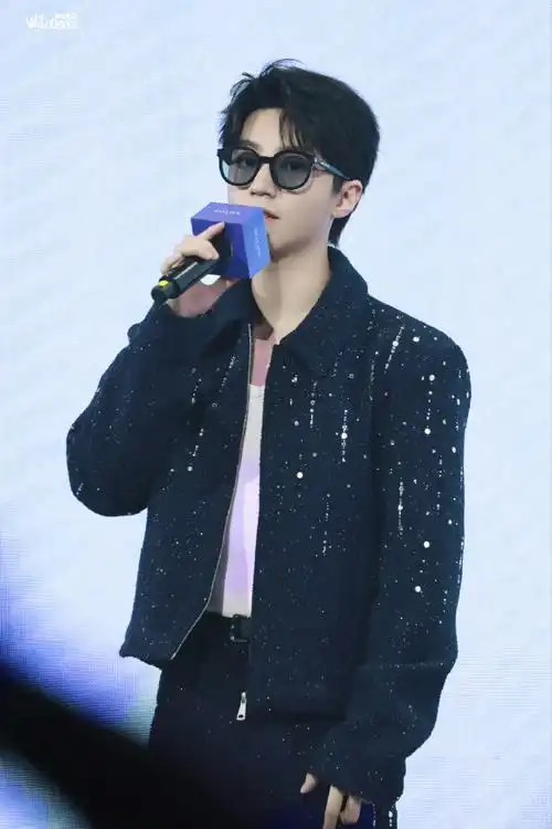 部分图片还是被王源粉丝恶意p图流传的