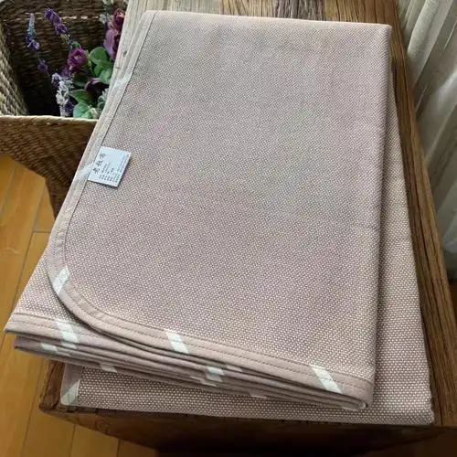 很夏天的老粗布凉席