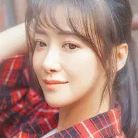 陈紫函头像高清图片大全_名人陈紫函真实头像大图下载