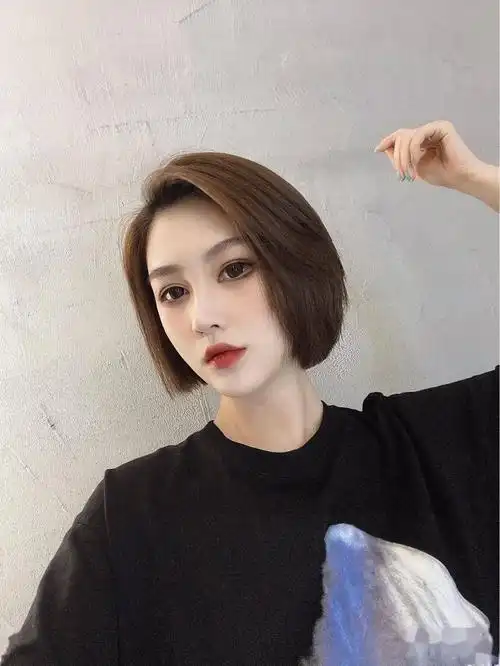 2020秋冬超人气"初恋减龄短发"(70款)_发型