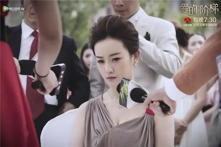 p>陈秋妍,是电视剧《 a target="_blank" href="/item/爱的阶梯