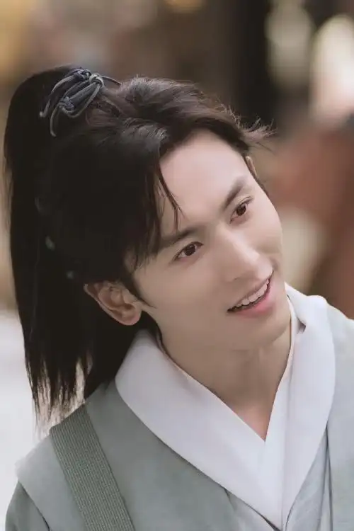 今日份歪头小可爱依旧是超爱老公的漂亮子舒#张哲瀚歪头杀# x 周子舒