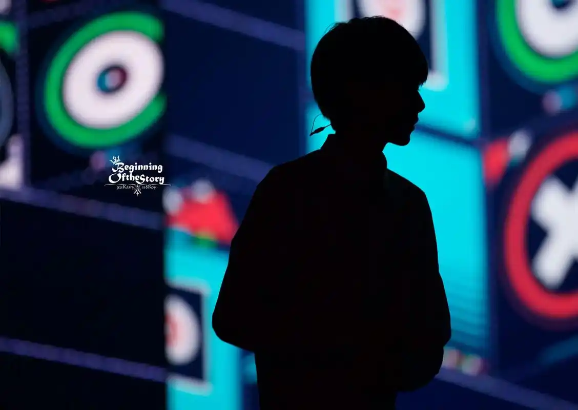 tfboys分享200702王源剪影图片合集360度帅气无死角