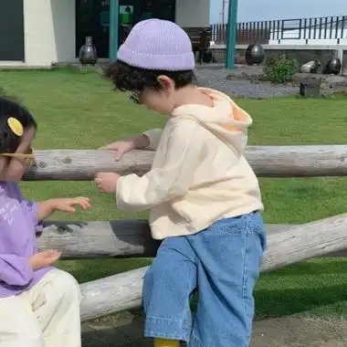 高清一对两张的最新款萌娃情侣头像图片