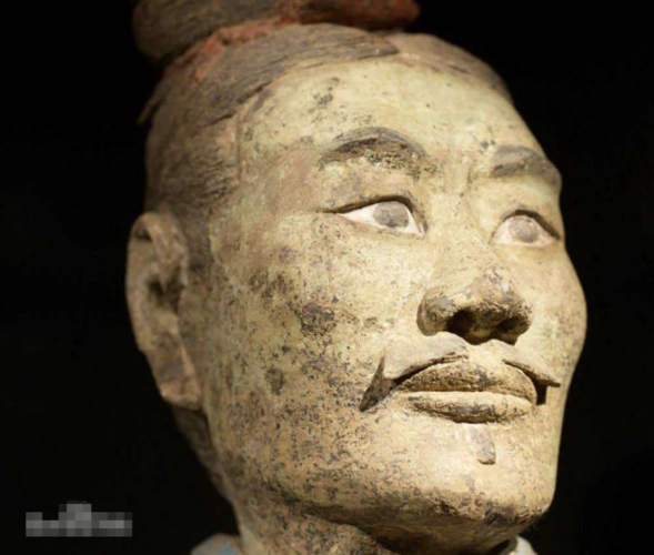 中国唯一禁止出境的兵马俑,脸是绿色的,专家也搞不明白为什么