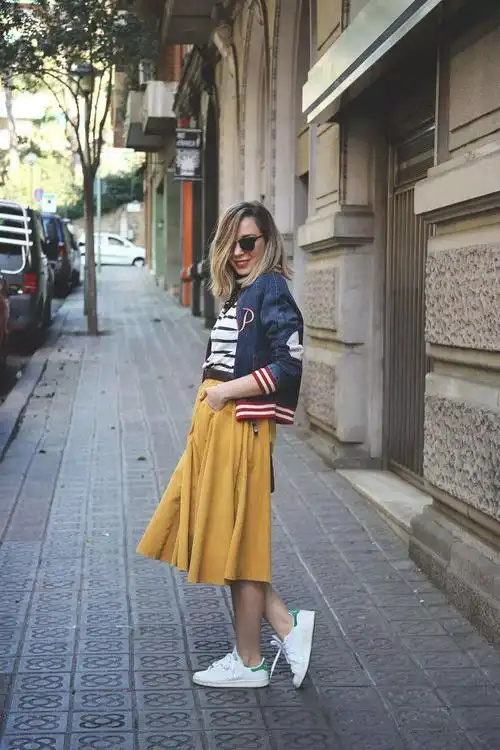 运动鞋 裙子,又美又舒服,安排!